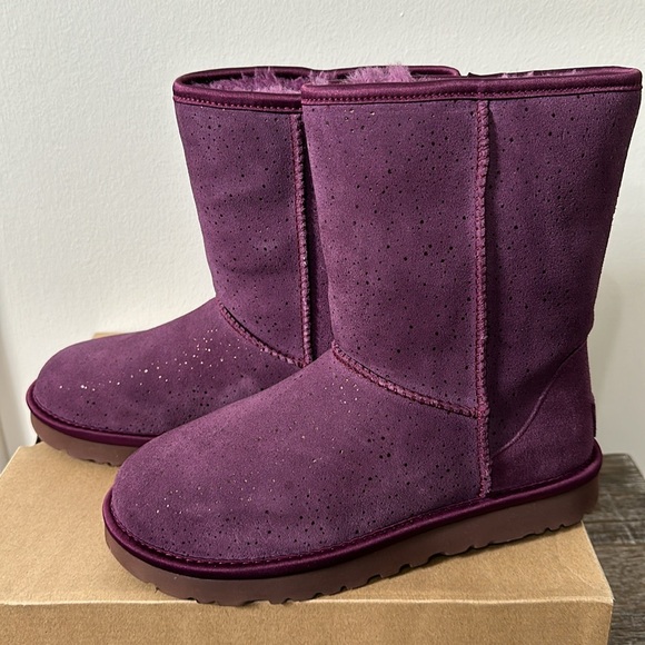 Women’s UGG Classic short Metallic Spots US7 - Picture 2 of 8